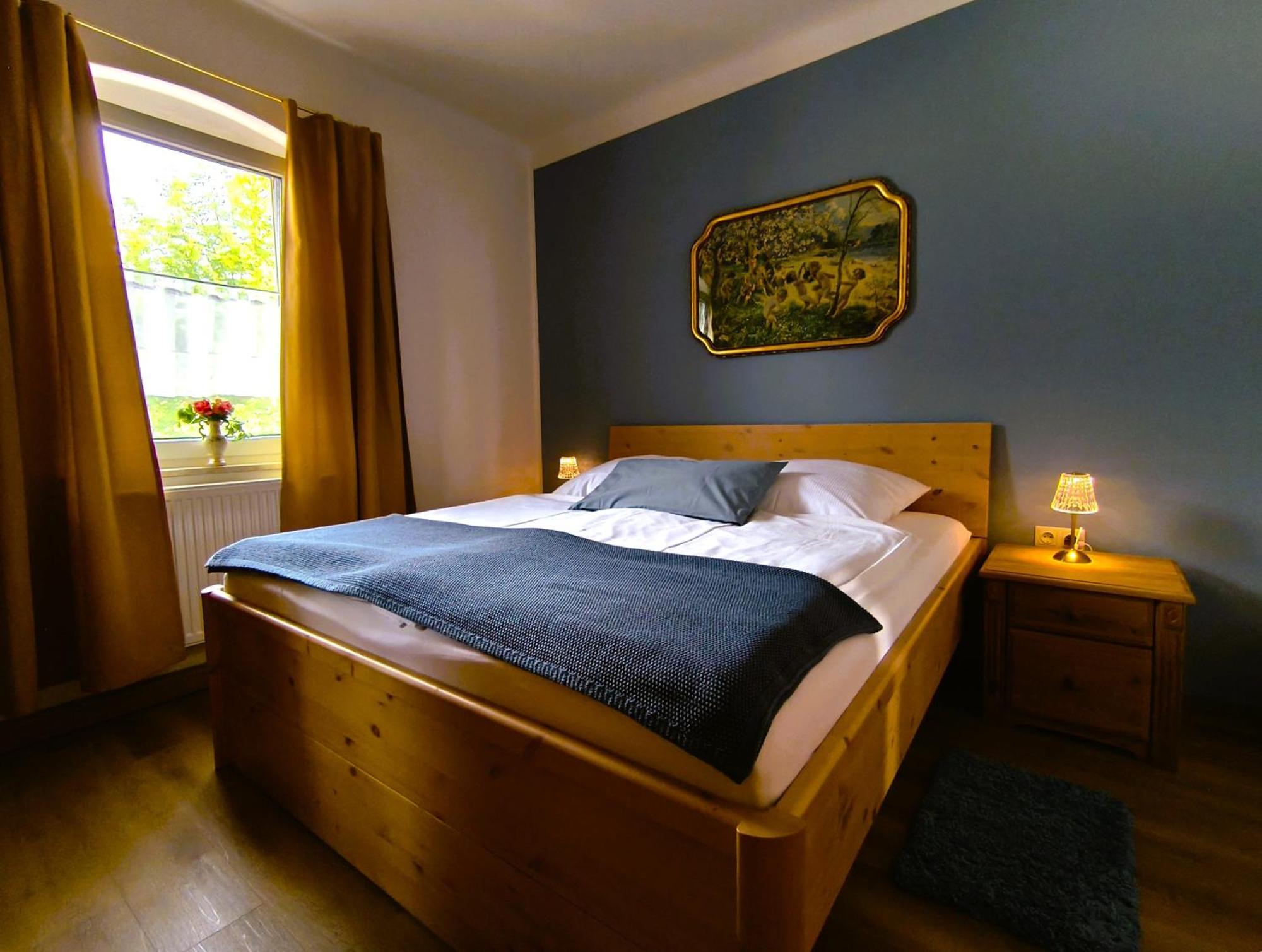 Gasthaus & Pension Zirkelstein Schöna エクステリア 写真